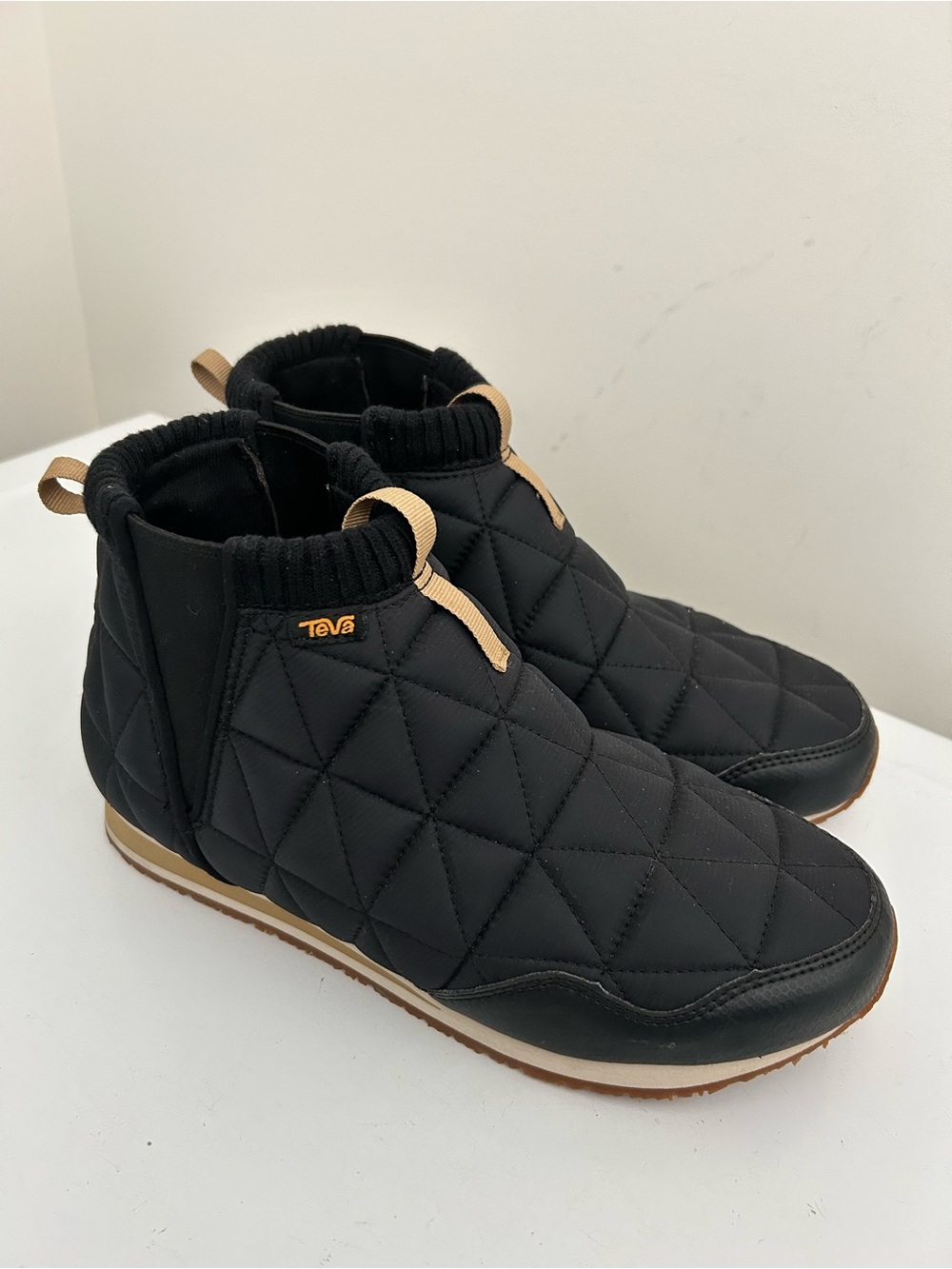 Teva Re Ember Mid Booties Black Size 10